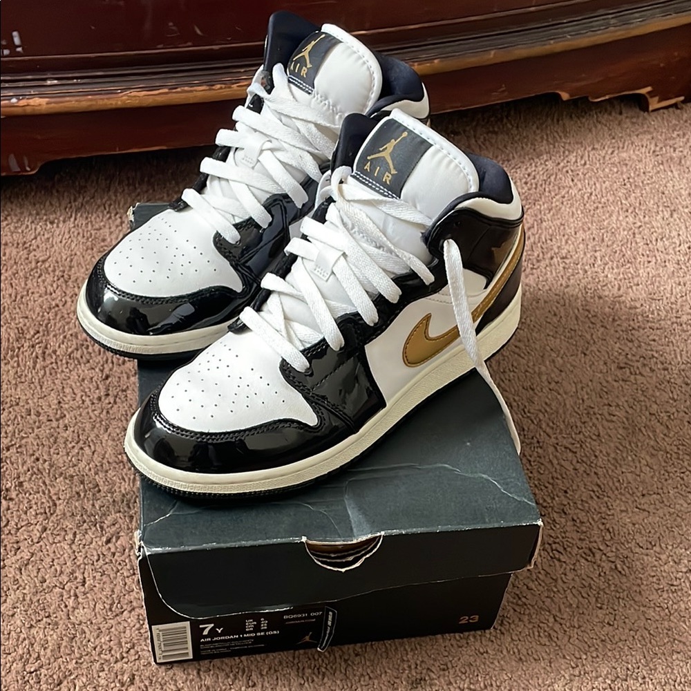 Air Jordan 1s